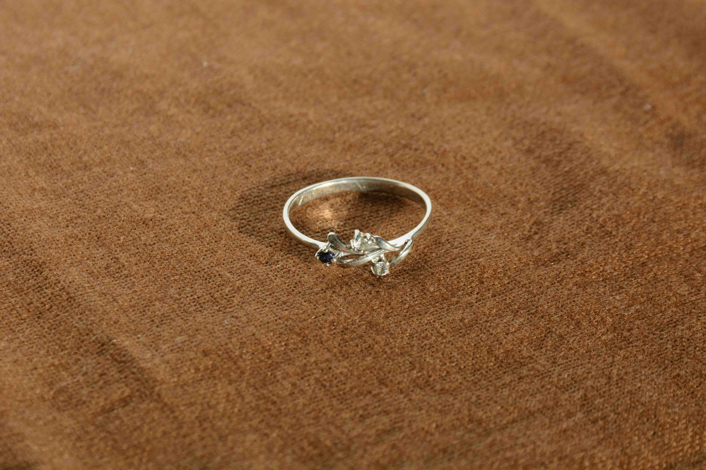 Zilver saffier zirkonia cluster ring