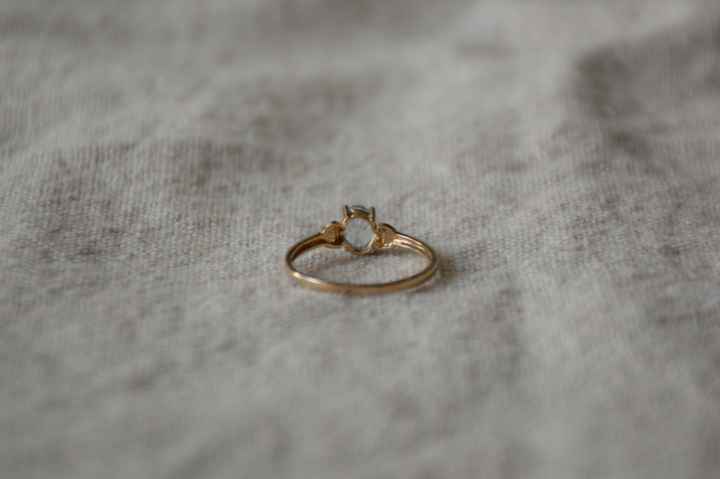 Topaas geelgoud/witgoud solitair ring