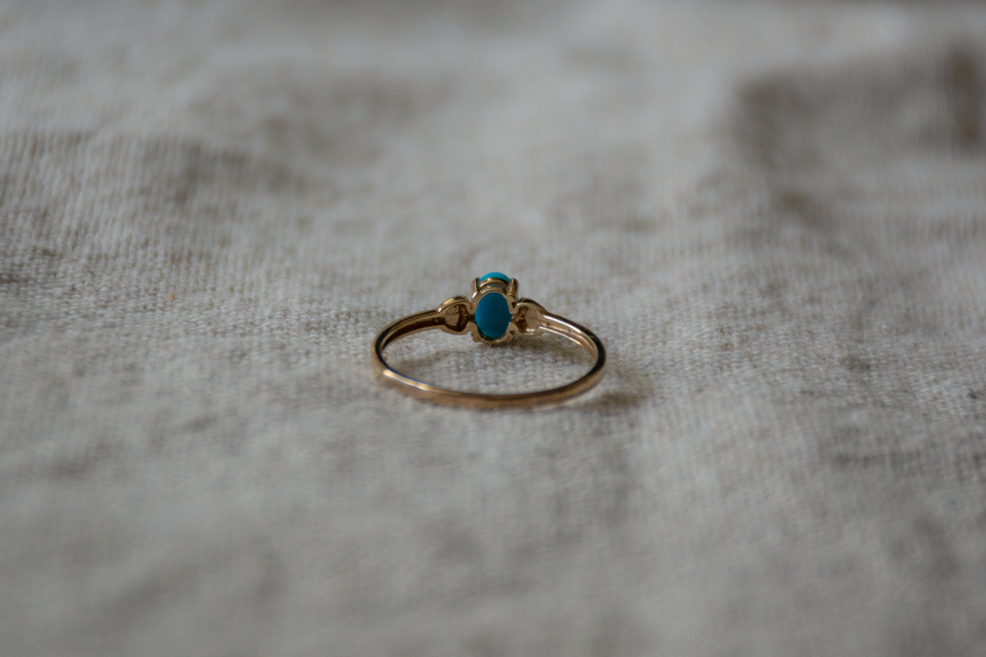 Turkoois Geelgoud solitair ring