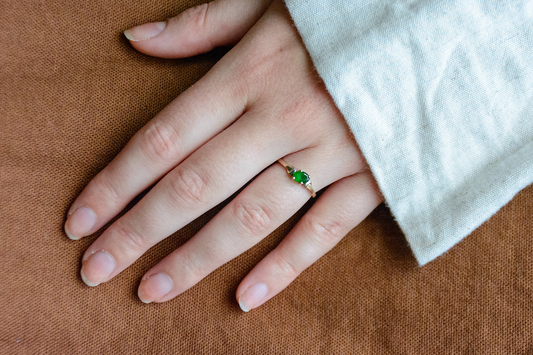 Diopside yellow gold/white gold solitaire ring