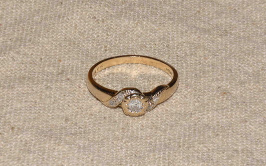 Yellow gold diamond solitaire ring