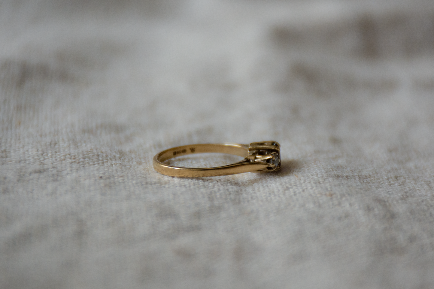 Amethist en diamant geelgoud trio ring