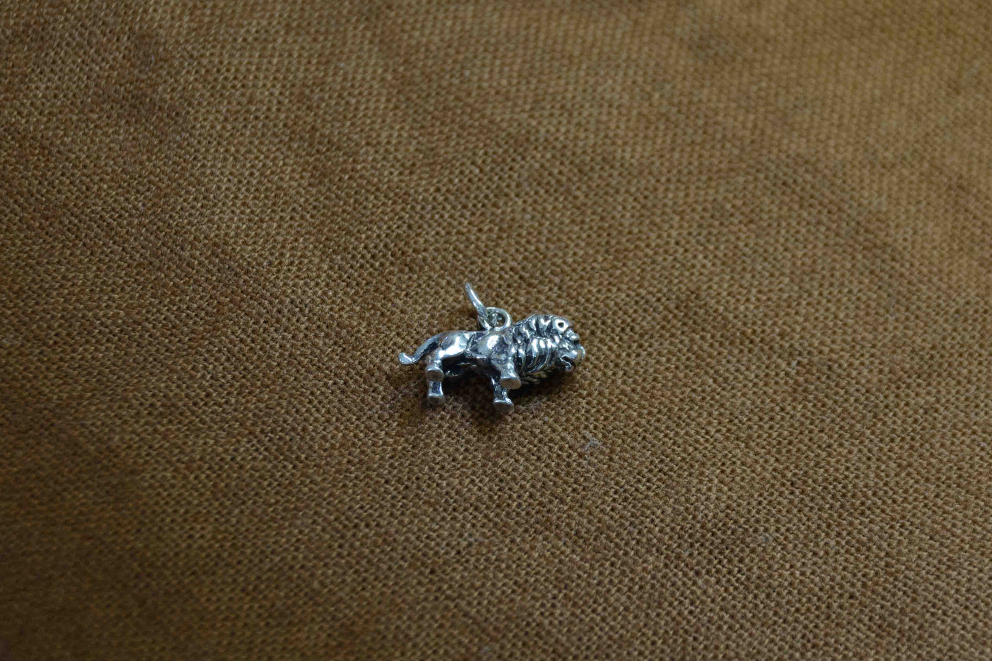 Zilver leeuw kettinghanger