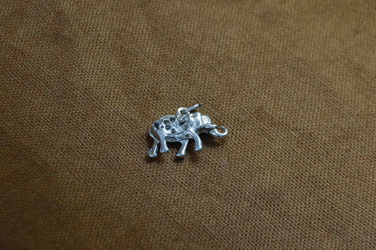 Zilver olifant kettinghanger