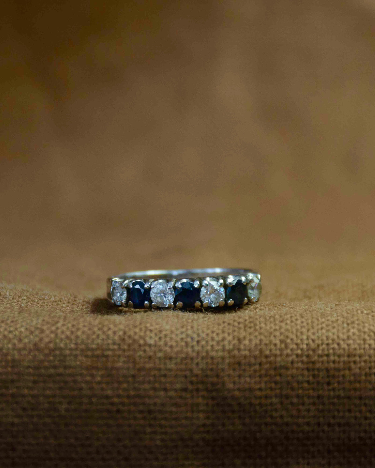 Ring saffier en zirkonia rij ring