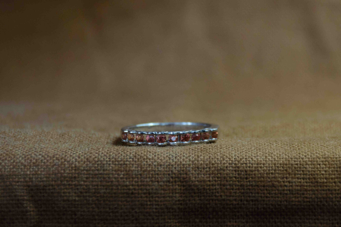 Zilver oranje steen rij ring