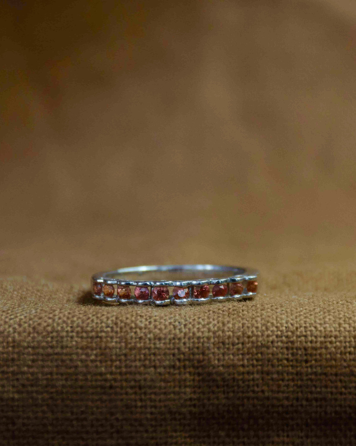 Zilver oranje steen rij ring