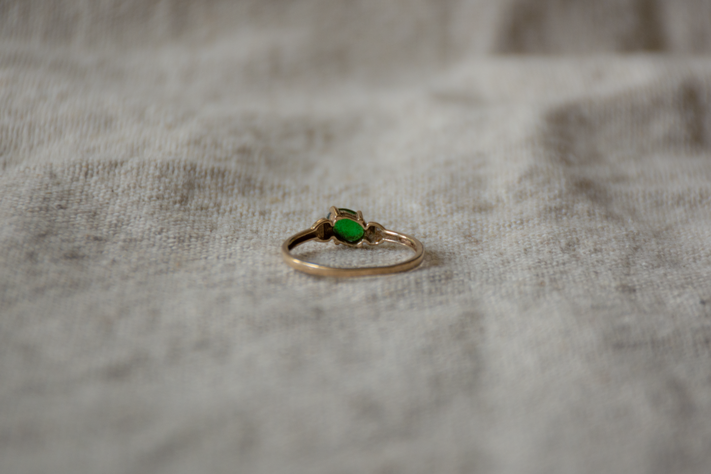 Diopsiet geelgoud/witgoud solitair ring