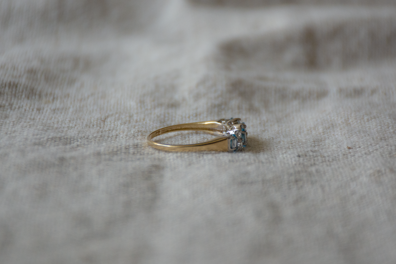 Topaas en zirkonia geelgoud/witgoud ring