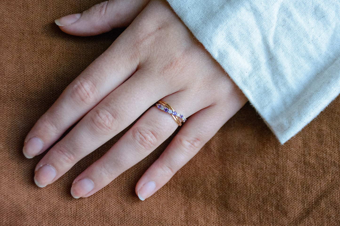 Amethist en diamant geelgoud/witgoud row ring