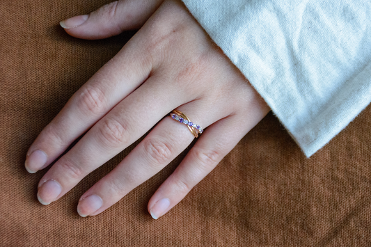 Amethyst and diamond yellow gold/white gold row ring