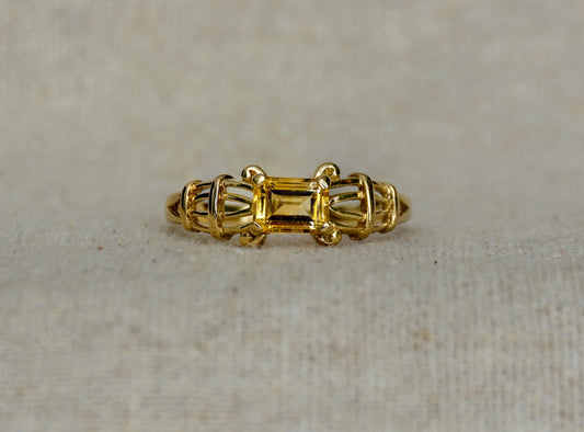 Citrine yellow gold solitaire ring